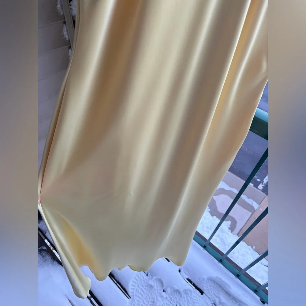 🆕🌼 Antonio Melani Darah Satin Butter Yellow Maxi Dress Size 16 Formal Gown Chic - Picture 10 of 17